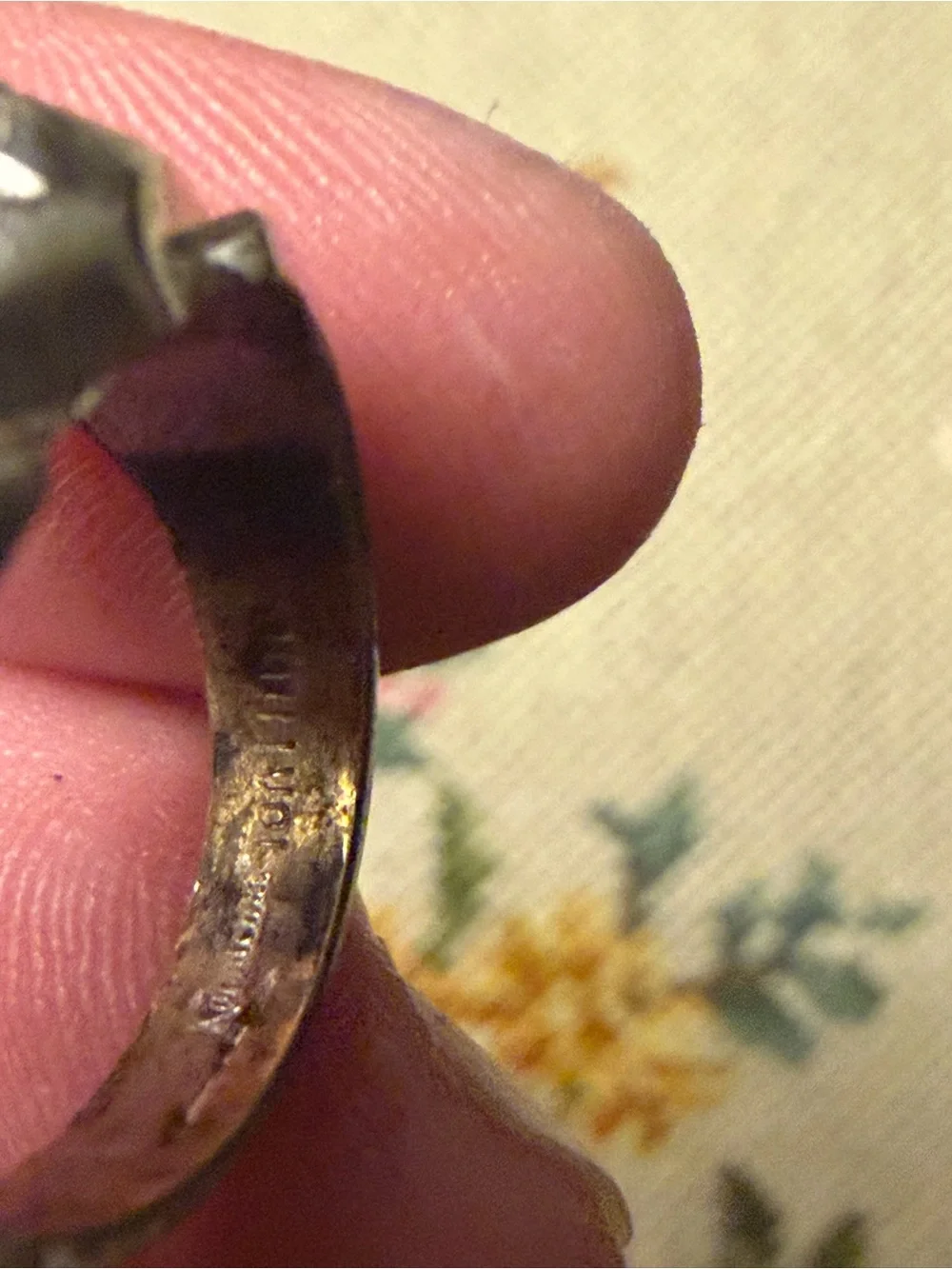 Vintage men's Art Deco style ring gold plated textured band, hallmarked